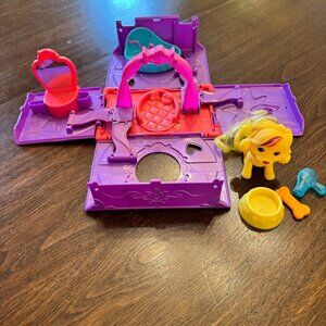 Sunny Day Doodle's Style Station Puppy Playset